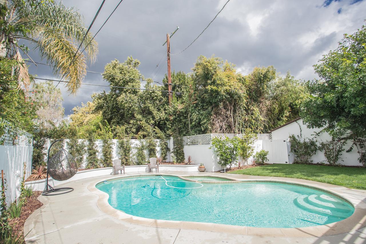 Enchanting Sherman Oaks Home With Pool Permit #Hsr Two One Zero Zero 2605 Los Angeles Exterior photo